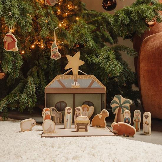 0021110_little-dutch-creche-de-noel-christmas-1_550